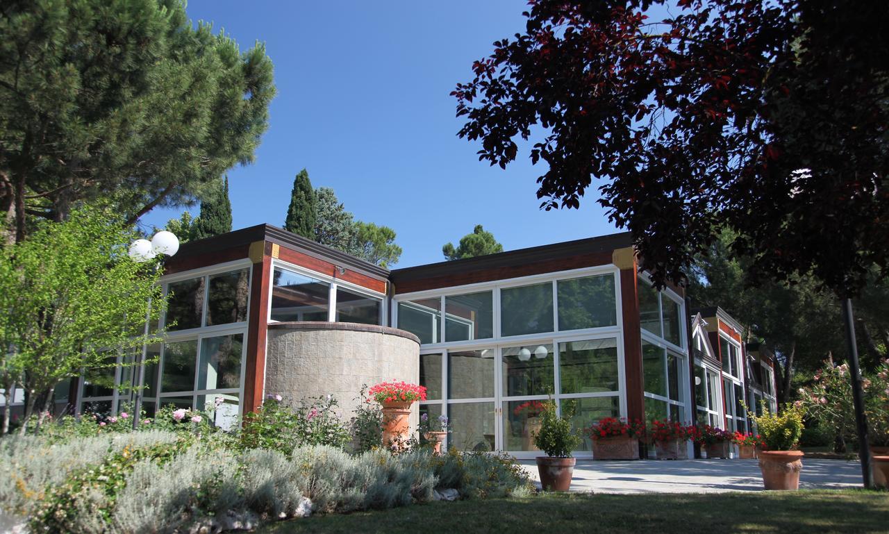 Albergo Ristorante Da Domenico Monte San Savino Zewnętrze zdjęcie